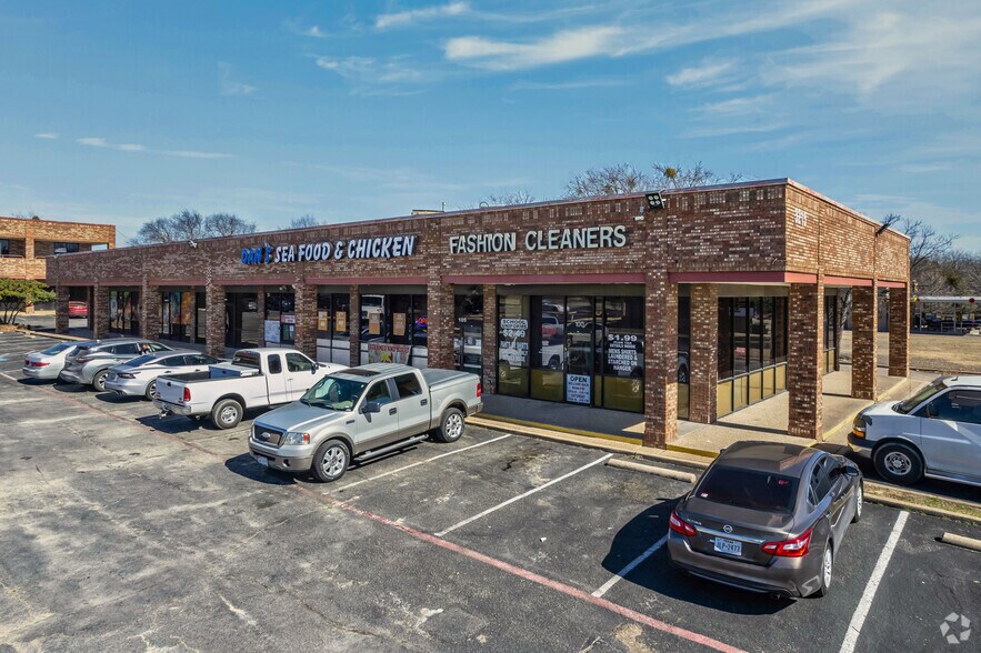 More Photos Of 3225 Pleasant Run Rd, Lancaster Unknown For Lease