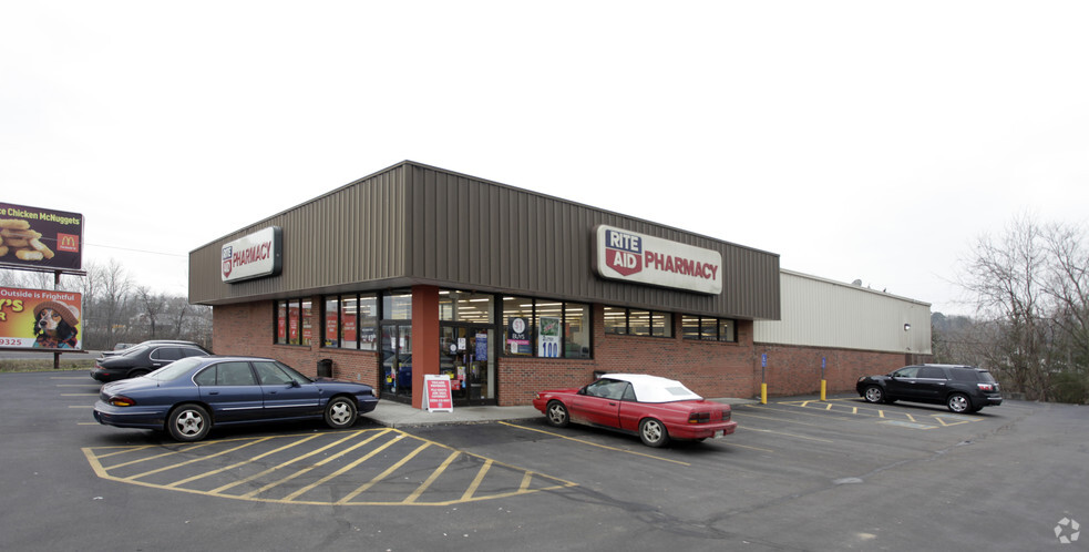 Primary Photo Of 856 Highway 411 N, Etowah Drugstore For Lease