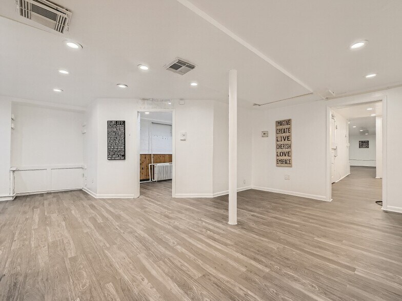 More Photos Of 2116 N Charles St, Baltimore Apartments For Sale