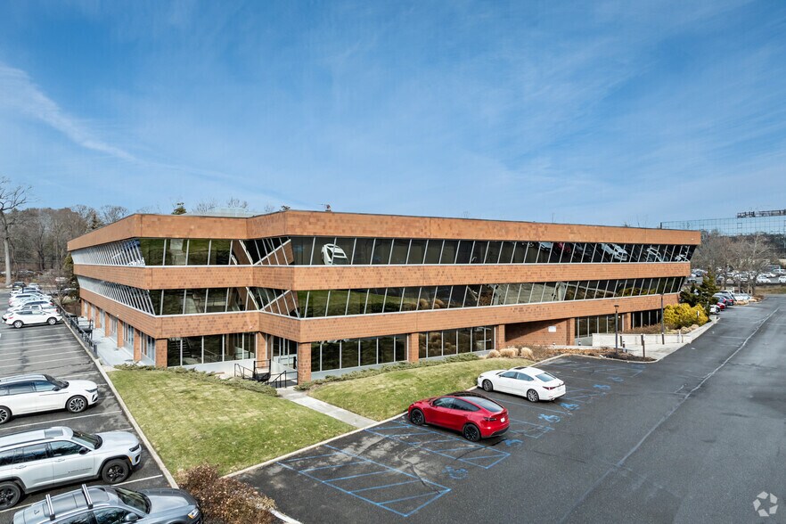 More Photos Of 3333 New Hyde Park Rd, New Hyde Park Unknown For Lease