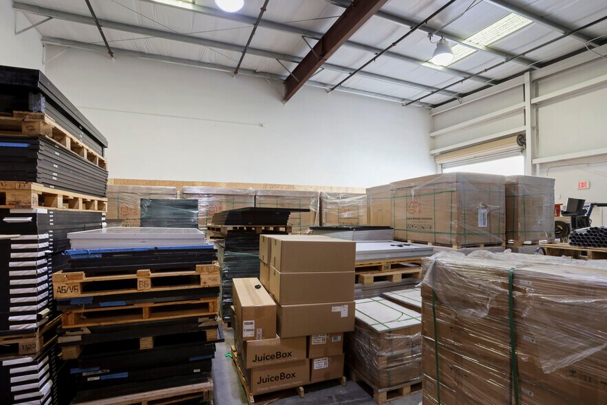 More Photos Of 600-626 Commerce Ct, Manteca Service For Lease