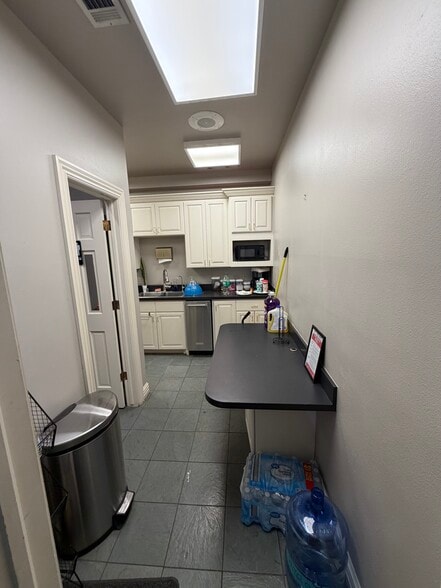 More Photos Of 4645 Tinker Diagonal, Oklahoma City Loft Creative Space For Sale