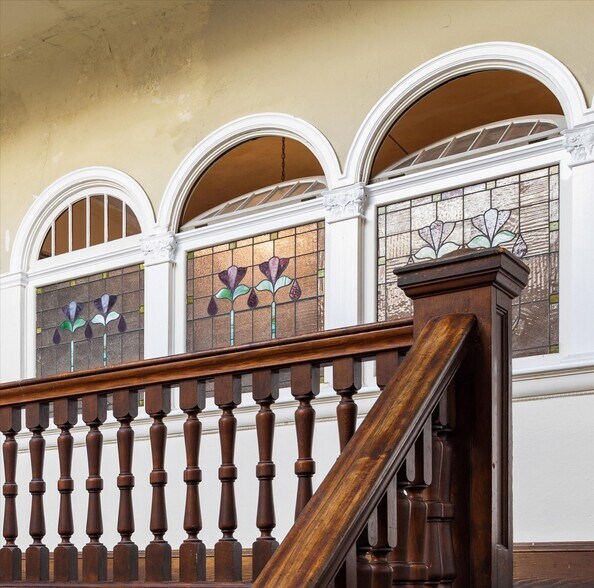 More Photos Of 619 Commercial Ave, Anacortes Storefront Retail Office For Sale