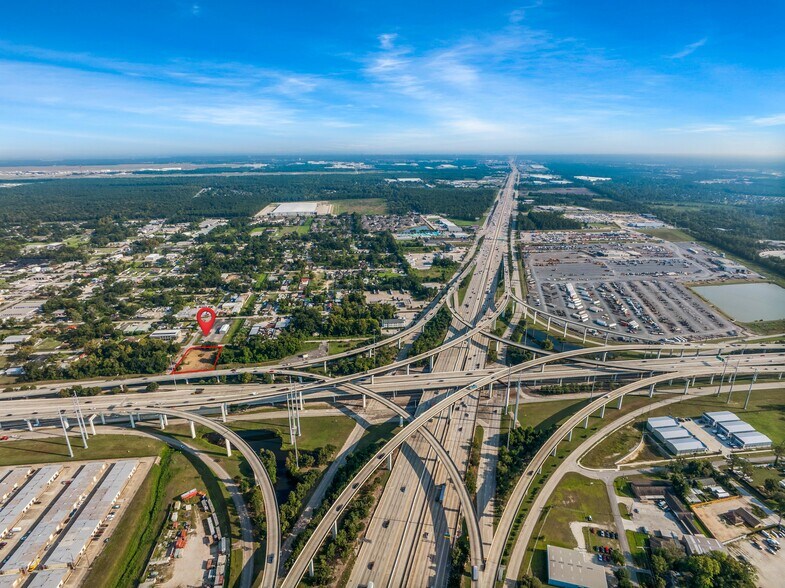 More Photos Of 5939 Albert Dr, Humble Light Distribution For Sale