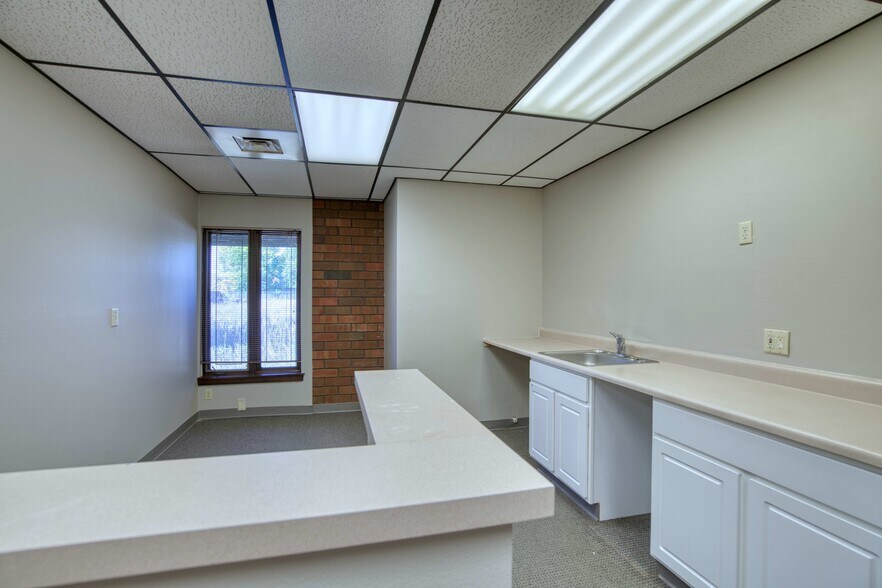 More Photos Of 1300 Plaza Ct N, Lafayette Office For Lease