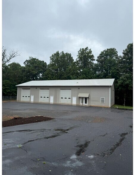 More Photos Of 27 Industrial Dr, Ruckersville Unknown For Lease