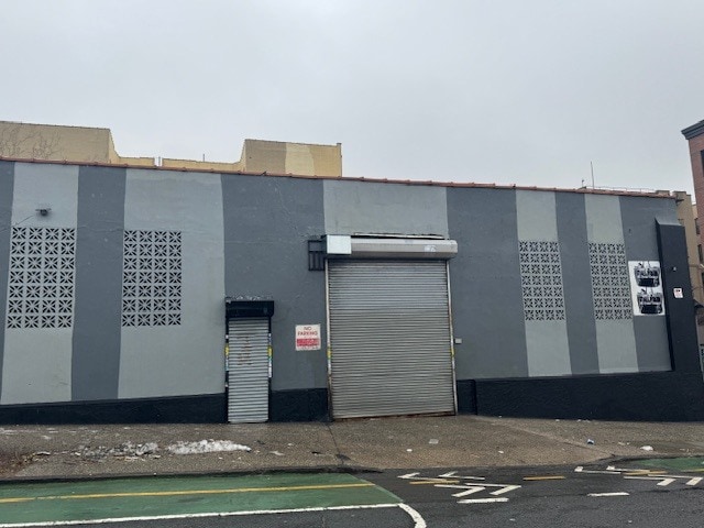 More Photos Of 315 Jackson Ave, Bronx Warehouse For Lease