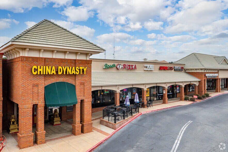 More Photos Of 3605 Sandy Plains Rd, Marietta Storefront For Lease