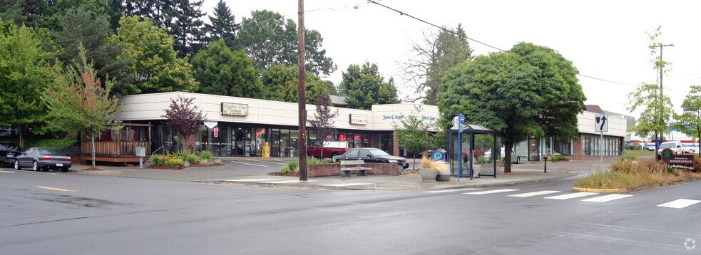 More Photos Of 4103-4111 SE Woodstock Blvd, Portland General Retail For Lease