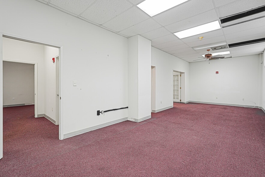 More Photos Of 524 9th St W, Bradenton Office For Lease