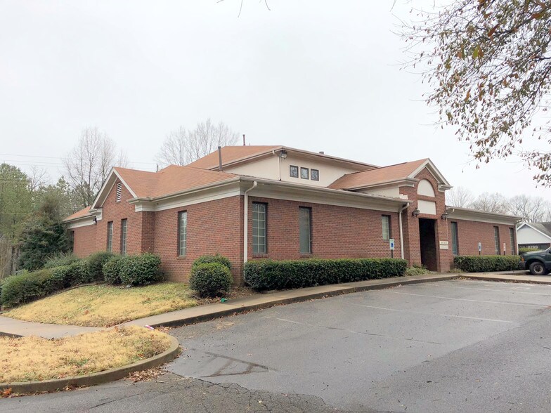 More Photos Of 3809 New Covington Pike, Memphis Medical For Lease