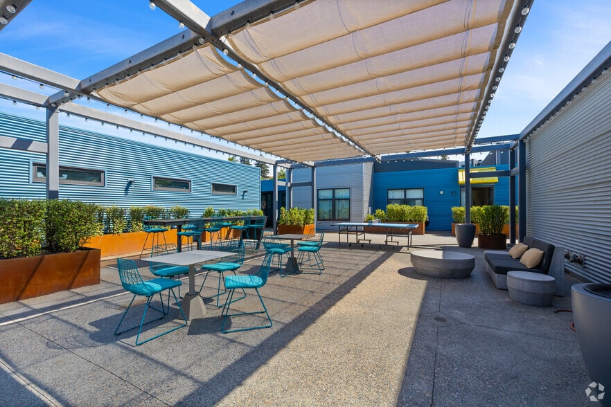 More Photos Of 330 S Cedros Ave, Solana Beach Apartments For Lease