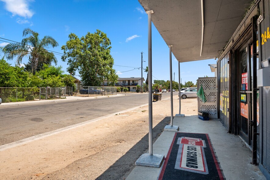 More Photos Of 3940 E Burns Ave, Fresno Apartments For Sale