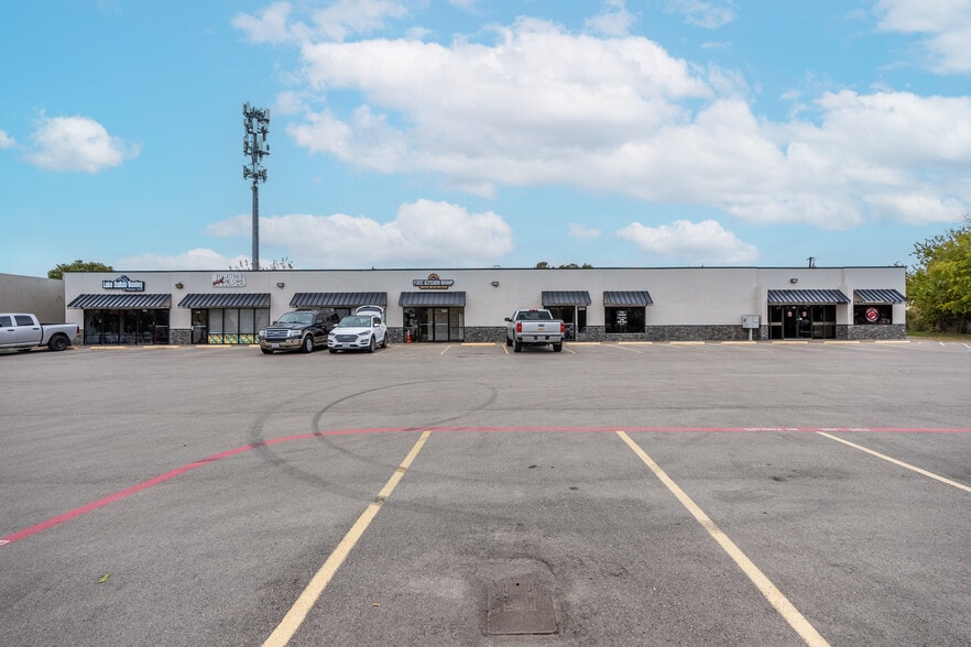 More Photos Of 500 S Lake Dallas Dr, Lake Dallas Daycare Center For Lease
