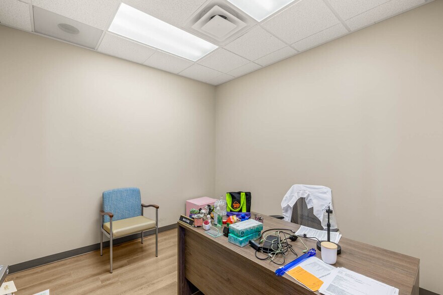 More Photos Of 2601 N Tenaya Way, Las Vegas Office For Sale