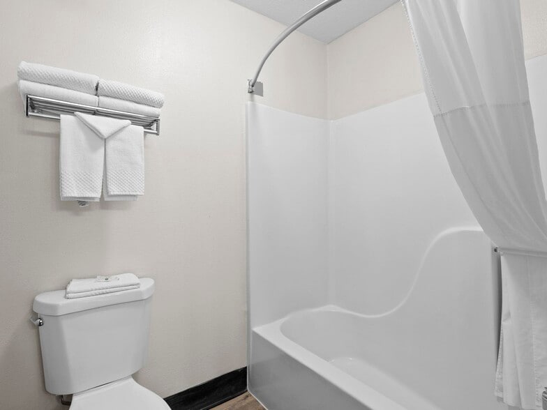 More Photos Of 815 E Hwy 89, Kanab Hotel For Sale