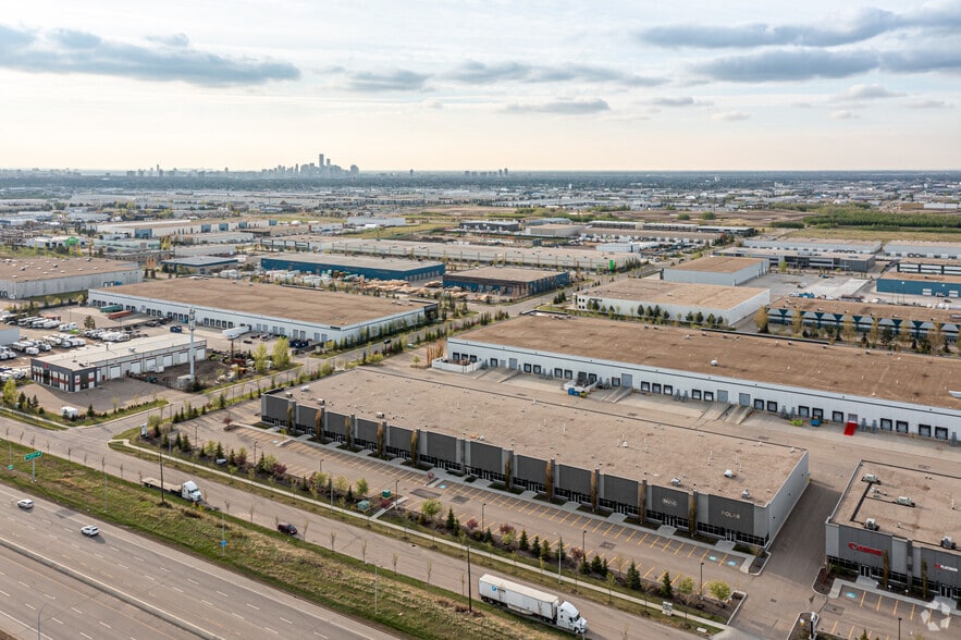 More Photos Of 4004-4124 51 Av NW, Edmonton Manufacturing For Lease