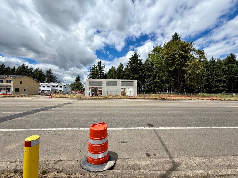 More Photos Of 4981 Portland NE rd, Salem General Retail For Lease
