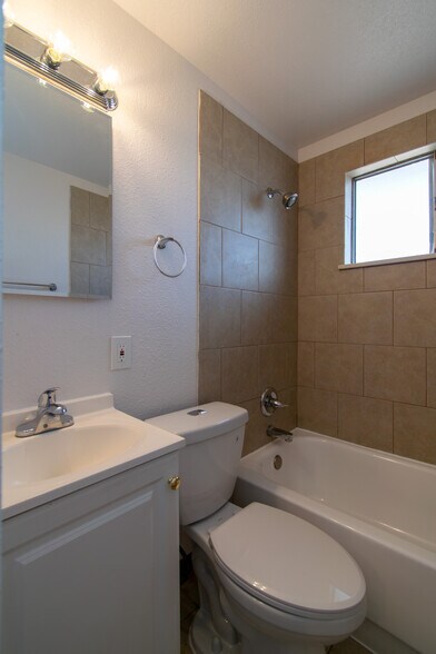 More Photos Of 4912 S Iowa Ave, Loveland Apartments For Sale