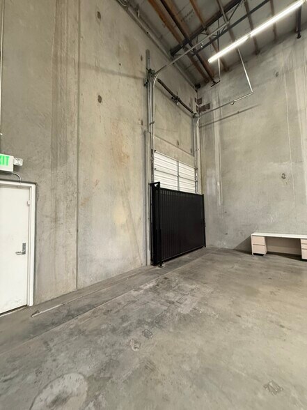 More Photos Of 15823 W Monte St, Sylmar Warehouse For Sale