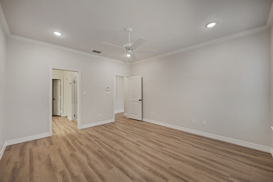 More Photos Of 17569 County Road 196, Flint Apartments For Sale