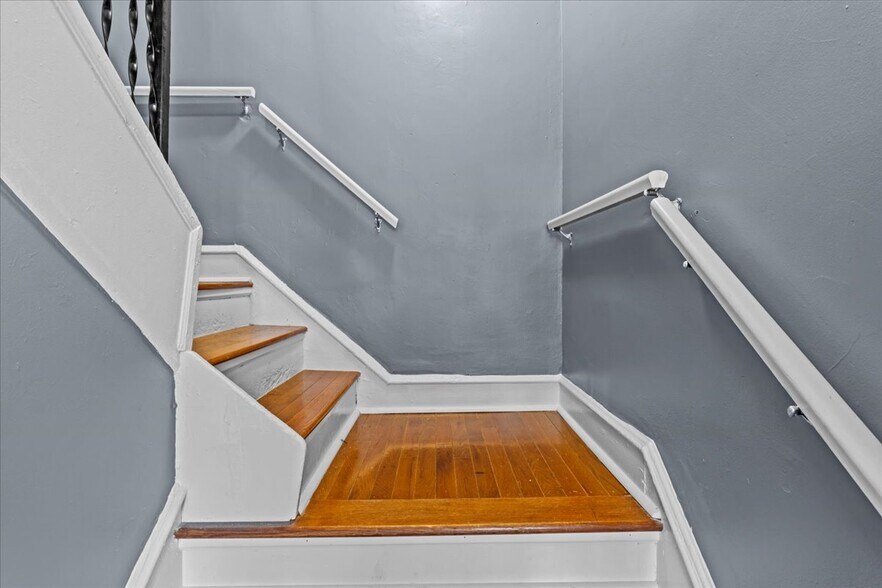 More Photos Of 816 Collings Ave, Collingswood Apartments For Sale