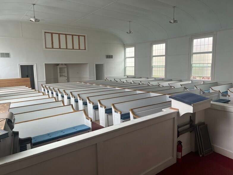 More Photos Of 4 Sawyer st, Phillips Religious Facility For Sale