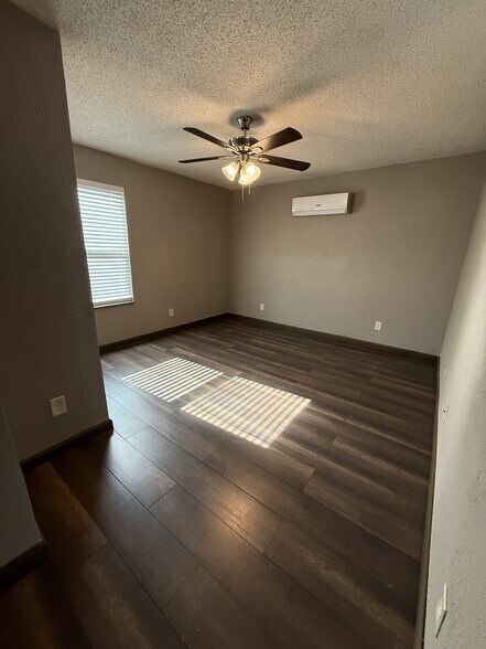 More Photos Of 1452 County Road 182, Gainesville Multifamily For Sale