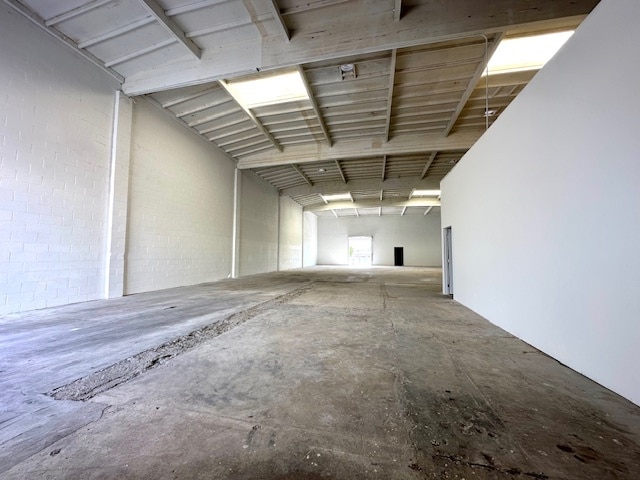 More Photos Of 330 W 131st St, Los Angeles Warehouse For Sale