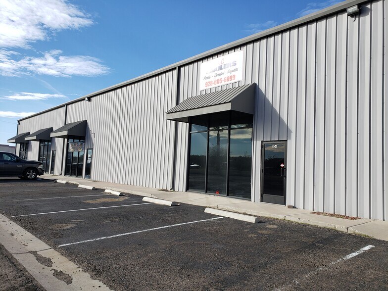 More Photos Of 4081 S Arcadia Ln, Fort Mohave Warehouse For Lease