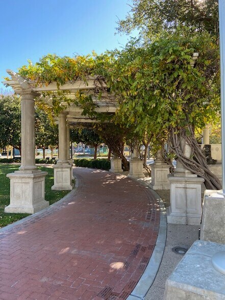 More Photos Of 24237 Main St, Santa Clarita Medical For Sale