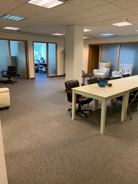 More Photos Of 10634 E Riverside Dr, Bothell Office For Lease