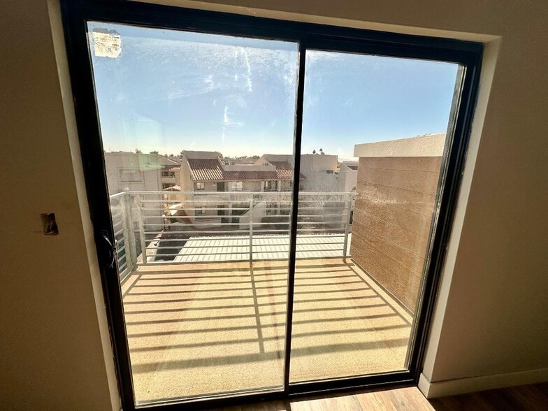 More Photos Of 11830 N 28th Dr, Phoenix Apartments For Sale