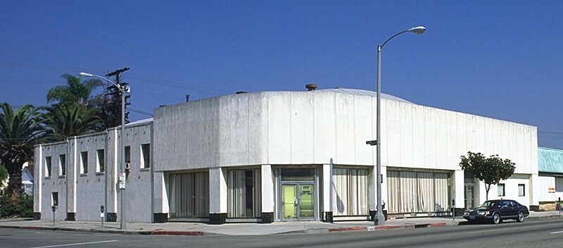 More Photos Of 7323 Beverly Blvd, Los Angeles Freestanding For Lease