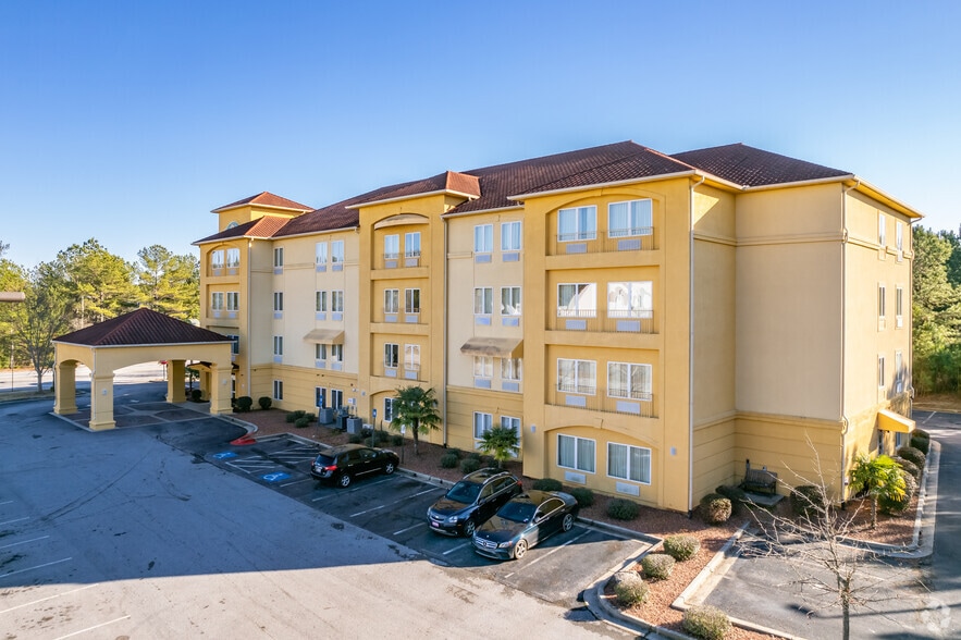 Primary Photo Of 6604 Londonderry Way, Union City Hotel For Sale