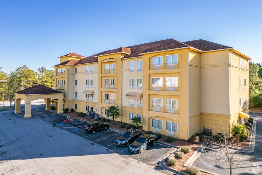Primary Photo Of 6604 Londonderry Way, Union City Hotel For Sale
