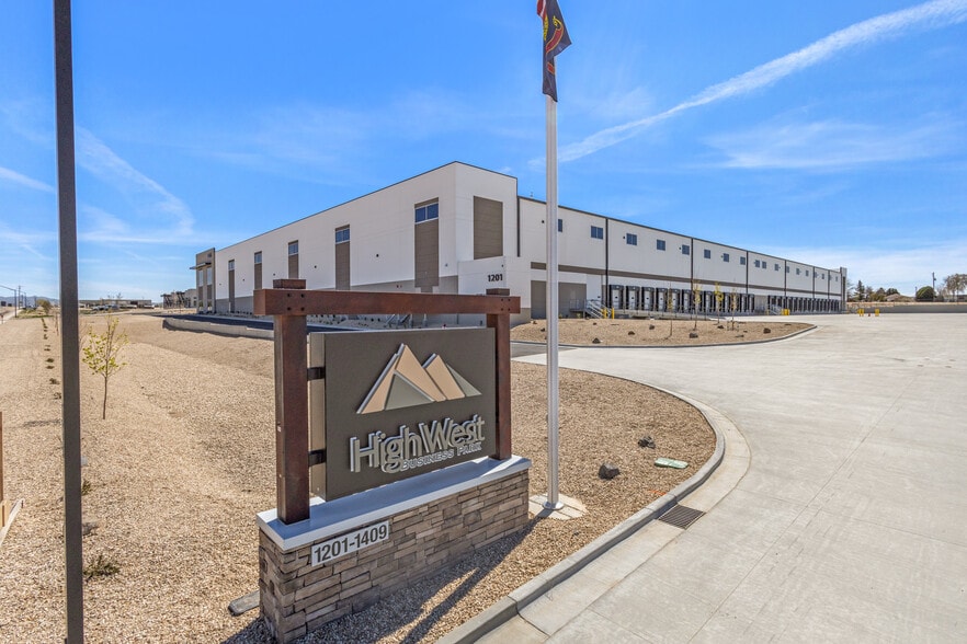 More Photos Of 1201 W Gowen Rd, Boise Warehouse For Lease