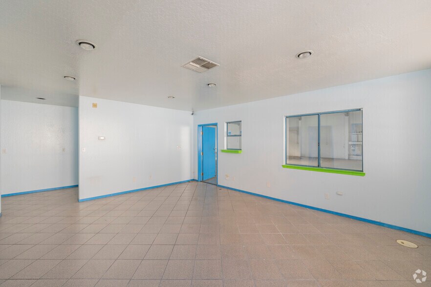More Photos Of 380 Washington St, Oakland Unknown For Lease