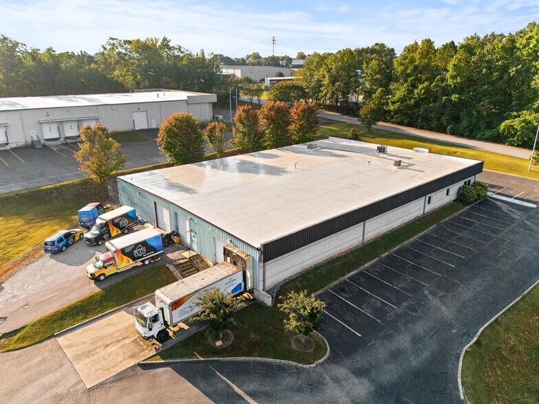 More Photos Of 340 Interstate Blvd, Greenville Warehouse For Sale