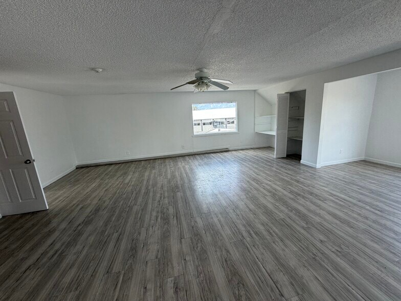 More Photos Of 1598 Havendale Blvd NW, Winter Haven General Retail For Lease