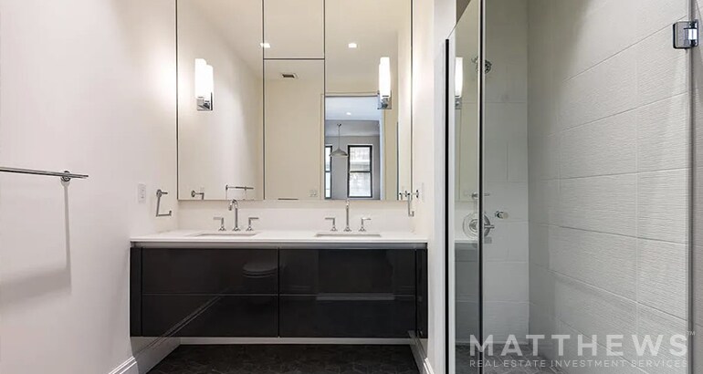 More Photos Of 222 Livingston St, Brooklyn Multifamily For Lease