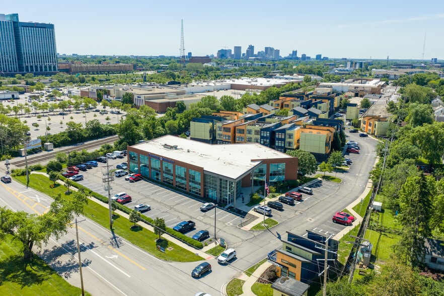 More Photos Of 807 Kinnear Rd, Columbus Medical For Sale