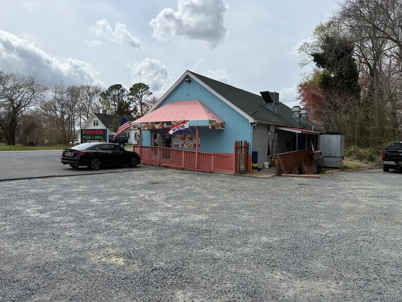 More Photos Of 36125 Zion Church Rd, Frankford Restaurant For Sale