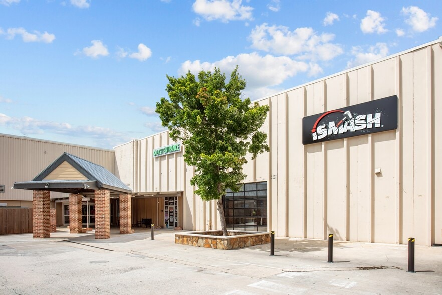 More Photos Of 1839 S Main St, Wake Forest Storefront For Lease