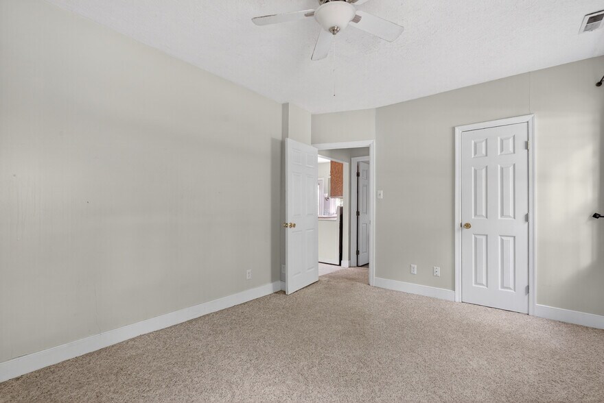 More Photos Of 2870 King William Ave, West Point Land For Sale