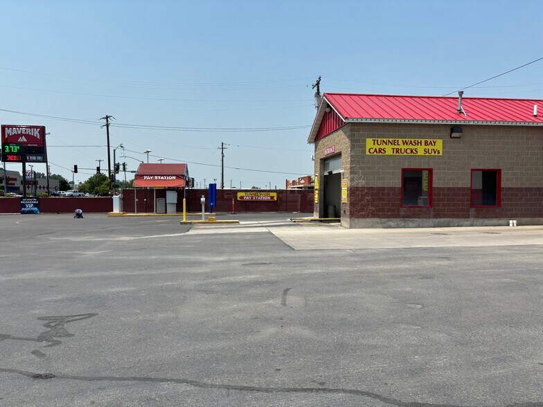 More Photos Of 865 W Bridge St, Blackfoot Carwash For Sale