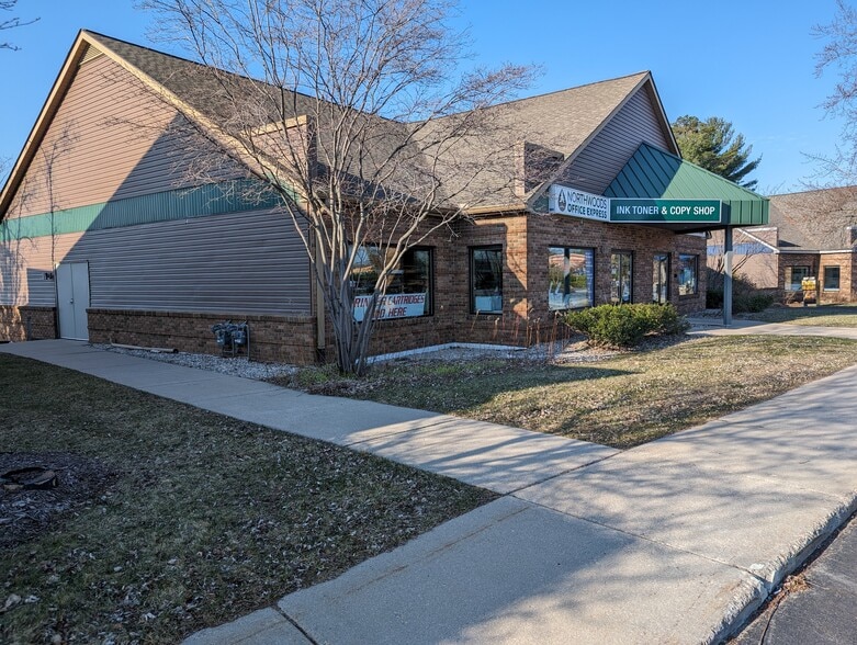 More Photos Of 3311 South Airport Rd, Traverse City Storefront Retail Office For Lease
