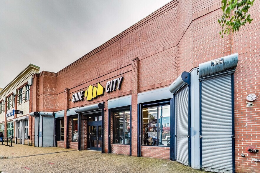 More Photos Of 717 H St NE, Washington Storefront For Lease