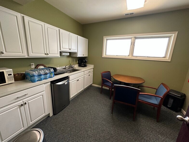 3609 E Jefferson Blvd, South Bend, IN 46615 Office For Lease