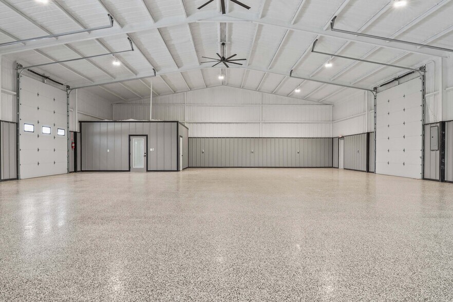 More Photos Of 2036 Seaborn Road Building 3 Suite A, Ponder Warehouse For Lease